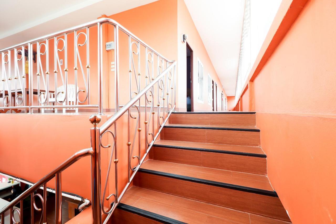 Oyo 359 Golden Nakara Place Chiang Saen Exterior photo